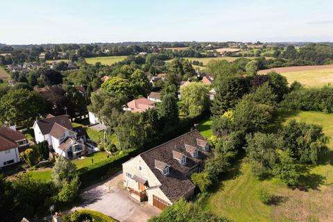 5 bedroom detached house for sale, Castle Hill View, Leeds LS17