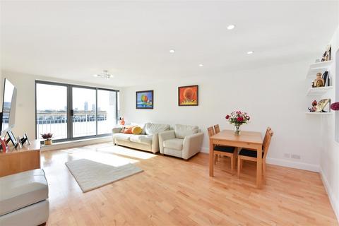 3 bedroom apartment for sale, Chinnocks Wharf, Narrow Street, E14