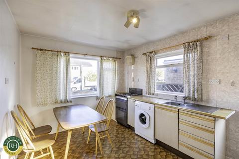 17 Stonecross Gardens, Doncaster, DN4 6QE