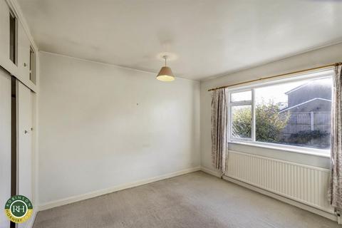 17 Stonecross Gardens, Doncaster, DN4 6QE