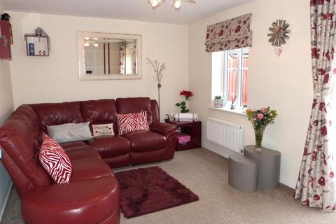 4 bedroom semi-detached house for sale, Long Swath Way, Birstall