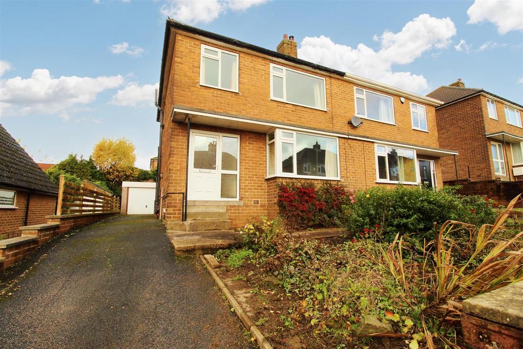 Woodlands Avenue, Lepton, Huddersfield, HD8 0HZ 4 bed semidetached