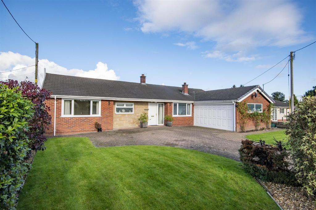 Pentre, Chirk, Wrexham 3 bed detached bungalow for sale £450,000