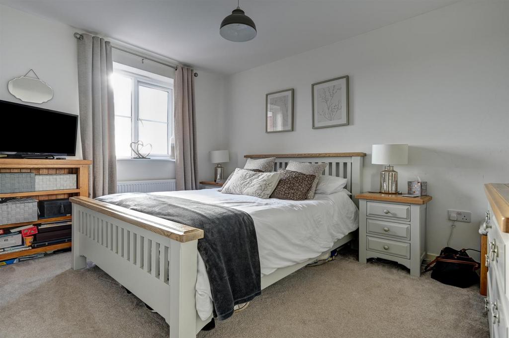 Bedroom 2.jpg