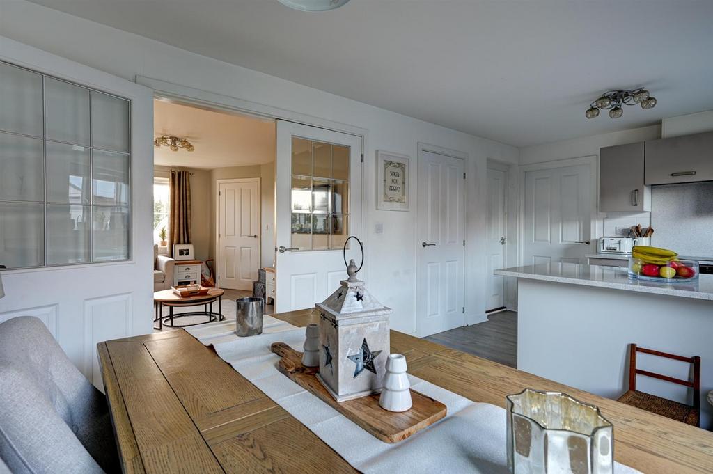 Kitchen Diner 2.jpg