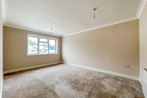 2 bedroom flat to rent, Harpenden AL5