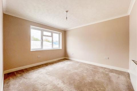 2 bedroom flat to rent, Harpenden AL5