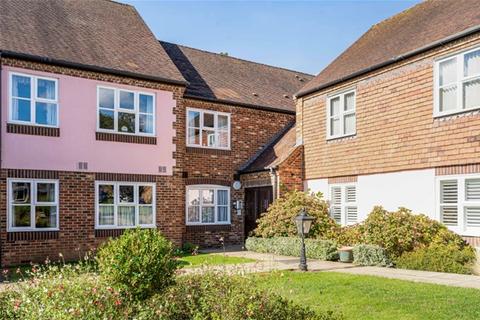 2 bedroom flat for sale, Harpenden AL5
