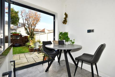 3 bedroom terraced house for sale - Leopold Street, Southsea, Hampshire