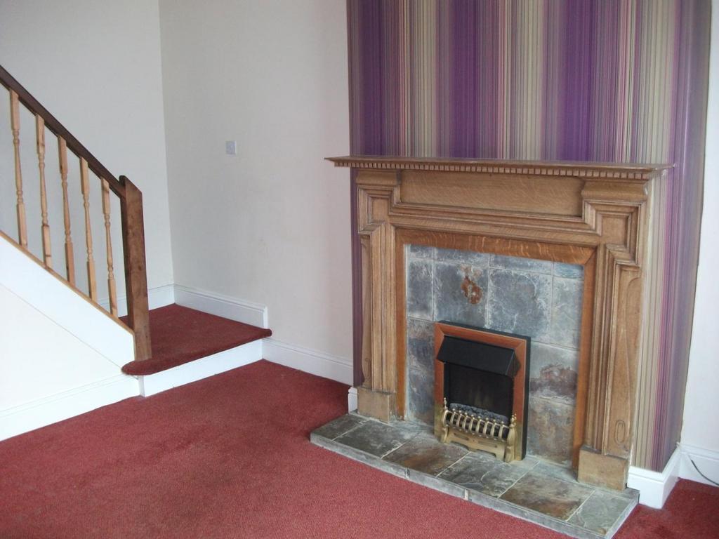 Oak Road, Redcar 3 bed terraced house £795 pcm (£183 pw)