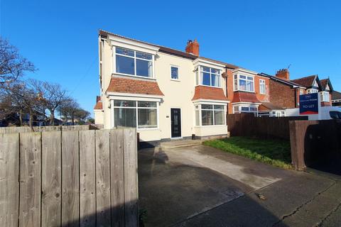 3 bedroom terraced house to rent, Oak Road, Redcar