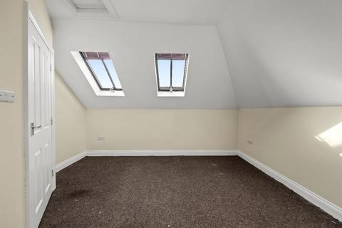 2 bedroom flat for sale - Golfe Road, Ilford IG1
