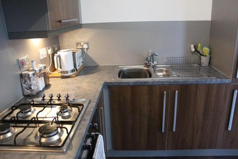 2 bedroom flat to rent, Barrland Street, Pollokshaws, Glasgow, G41