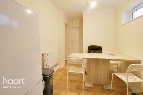 undefined, Hereward Close, Cambridge