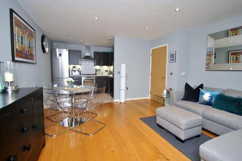 1 bedroom apartment for sale, at Terrace Apartments, Drayton Park, London N5