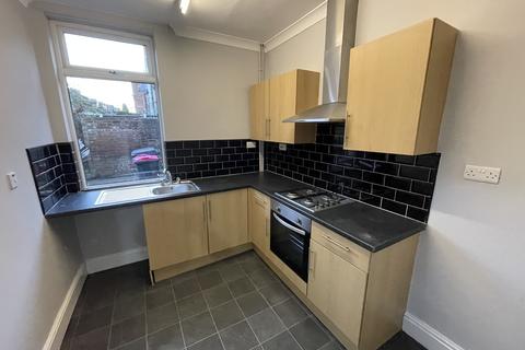 2 bedroom terraced house to rent, Doncaster Road, Wath-upon-Dearne S63