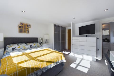 2 bedroom apartment for sale, O'Gorman Avenue, Farnborough, Hampshire, GU14