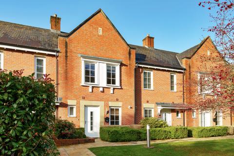 3 bedroom terraced house for sale, Chilbolton Avenue, Winchester, Hampshire, SO22