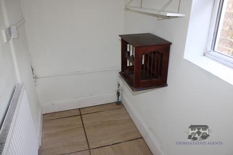 3 bedroom terraced house to rent, Oak Street, Tonypandy, Rhondda Cynon Taff. CF40 2DT