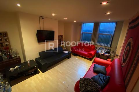 8 bedroom house to rent - Chestnut Avenue, Leeds LS6