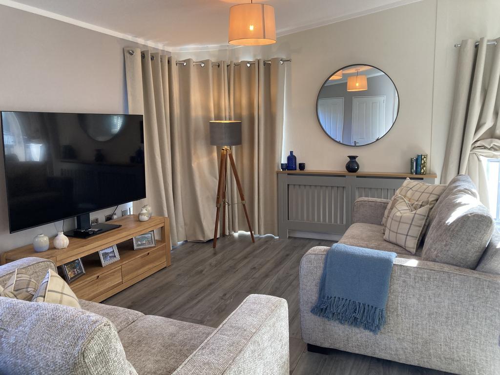 Harlow, Essex, CM19 2 bed park home for sale £229,900