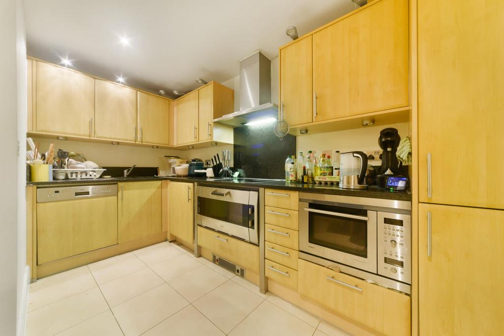 Flagstaff House, St. Wharf, Vauxhall, SW8 2 bed apartment for