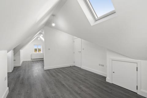 2 bedroom flat for sale, Watford, WD25