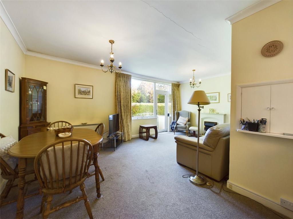Lansdown Road, Cheltenham, Gloucestershire, GL51 2 bed apartment for