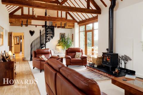 3 bedroom barn conversion for sale - The Pump House Viewpoint Mews, Beccles NR34 8EX