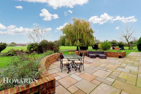 3 bedroom barn conversion for sale - The Pump House Viewpoint Mews, Beccles NR34 8EX