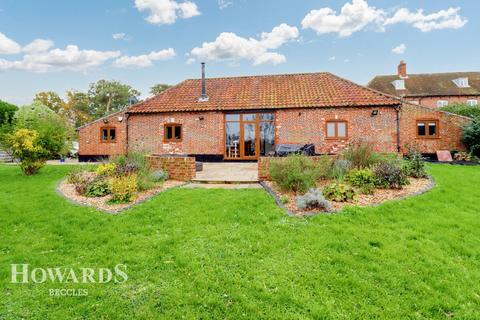 3 bedroom barn conversion for sale, The Pump House Viewpoint Mews, Beccles NR34 8EX