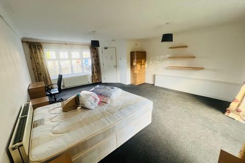 4 bedroom detached house to rent, Cranfield, Bedford MK43