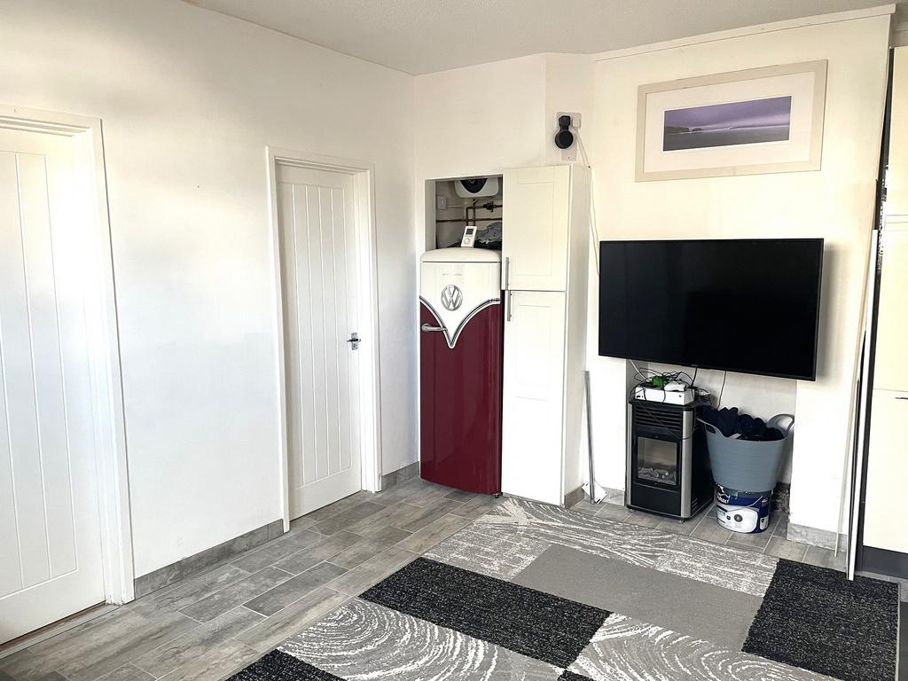 Cranfield, Bedford MK43 2 bed ground floor flat to rent £1,100 pcm (£