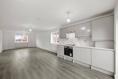 3 bedroom flat for sale, Watford, WD25