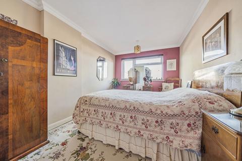 43 Burden Way, Guildford, GU2 9RB