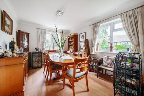 1 Albert Road, Bagshot, GU19 5QL