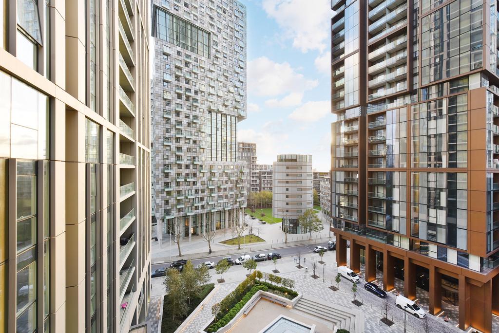 Flat 703, Laker Court (14).JPG