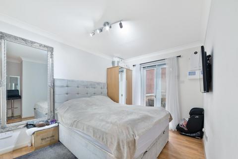 2 bedroom apartment for sale, Windsor Hall, Wesley Avenue, London E16