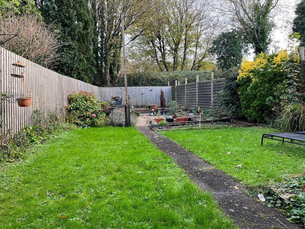 12 Cardiff Road, Dinas Powys, Vale of CF64 4DH 3 bed semi
