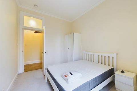 2 bedroom flat to rent, Meadow Place, Marchmont, Edinburgh, EH9