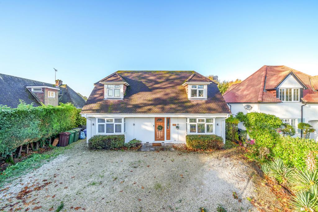 Potters Lane, Send, GU23 4 bed detached house £900,000
