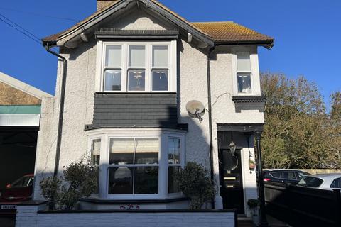 4 bedroom semi-detached house for sale, Stanhope Road, Deal, Kent, CT14