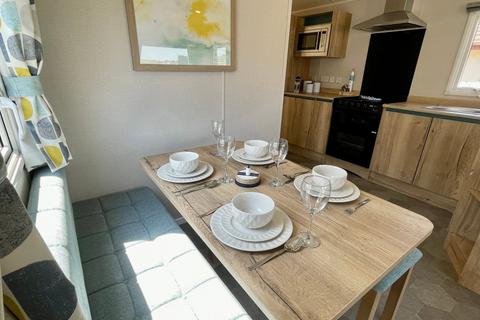 2 bedroom static caravan for sale - Polperro Holiday Park