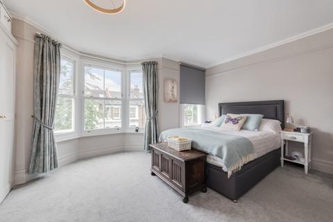 18 Adys Road, London, SE15 4DZ