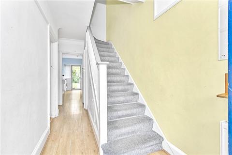 68 Albion Road, Hounslow, TW3 3RT
