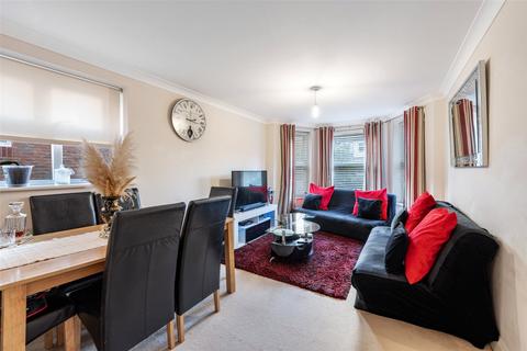 2 bedroom flat for sale, St. Botolphs Road, Worthing, West Sussex, BN11