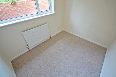 2 bedroom apartment to rent, Hamsterley Crescent, Newton Hall, Durham, County Durham, DH1