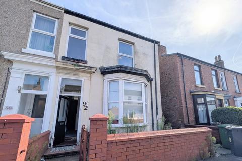 2 bedroom flat to rent, To Let - Tulketh Street, Southport, PR8 - Two Bed Apt