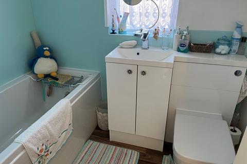 136 Priests Road, Swanage, BH19 2RR