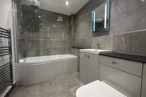 2 bedroom apartment to rent, Crossley Court, Town Centre